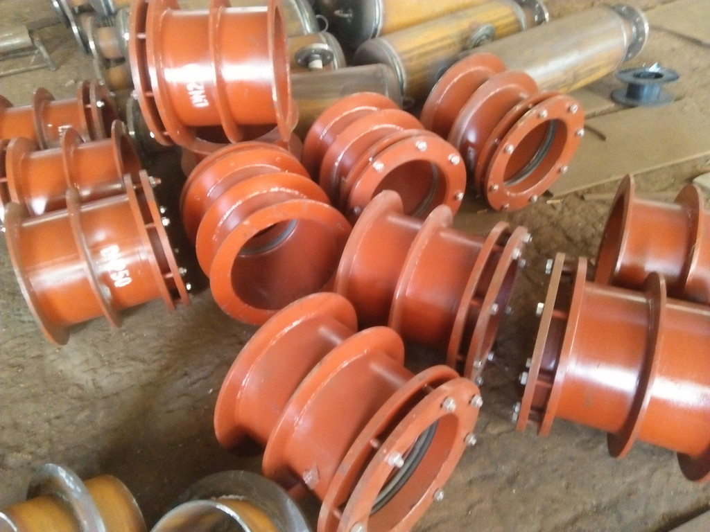 ���Է�ˮ�׹ܷ��m���b����